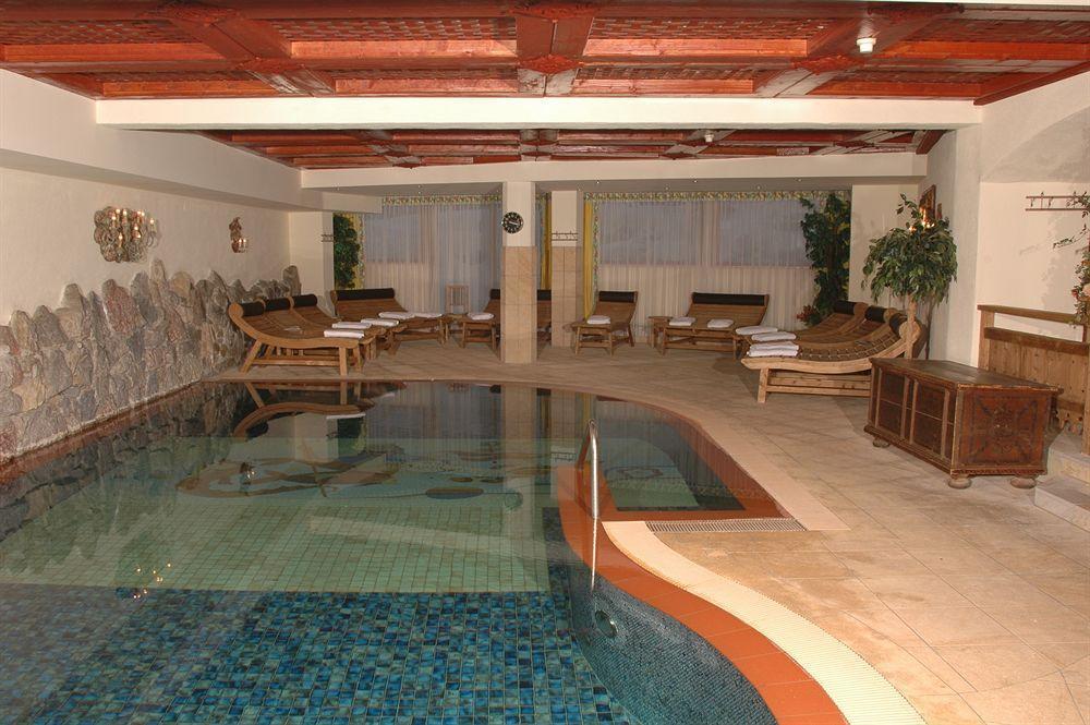 Raffl'S St. Antoner Hof Hotel ซังคท์อันทอนอัมอาร์ลแบร์ก ภายนอก รูปภาพ