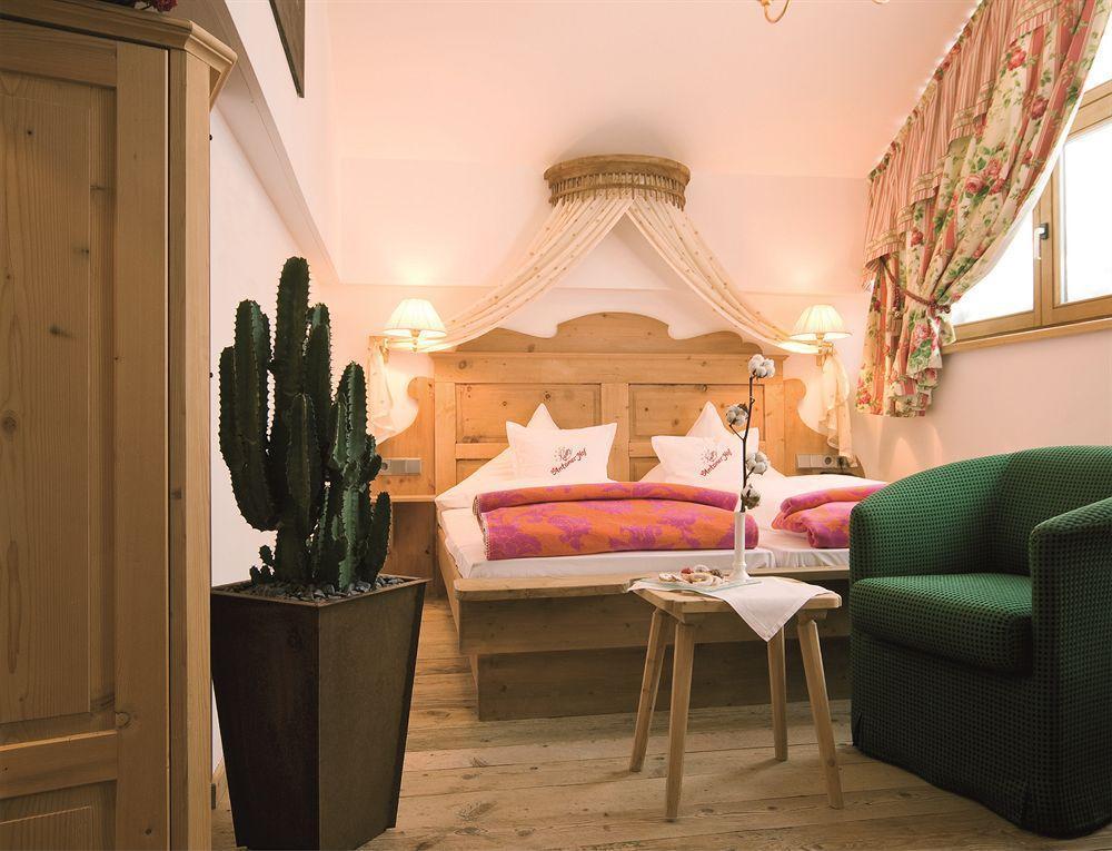 Raffl'S St. Antoner Hof Hotel ซังคท์อันทอนอัมอาร์ลแบร์ก ภายนอก รูปภาพ
