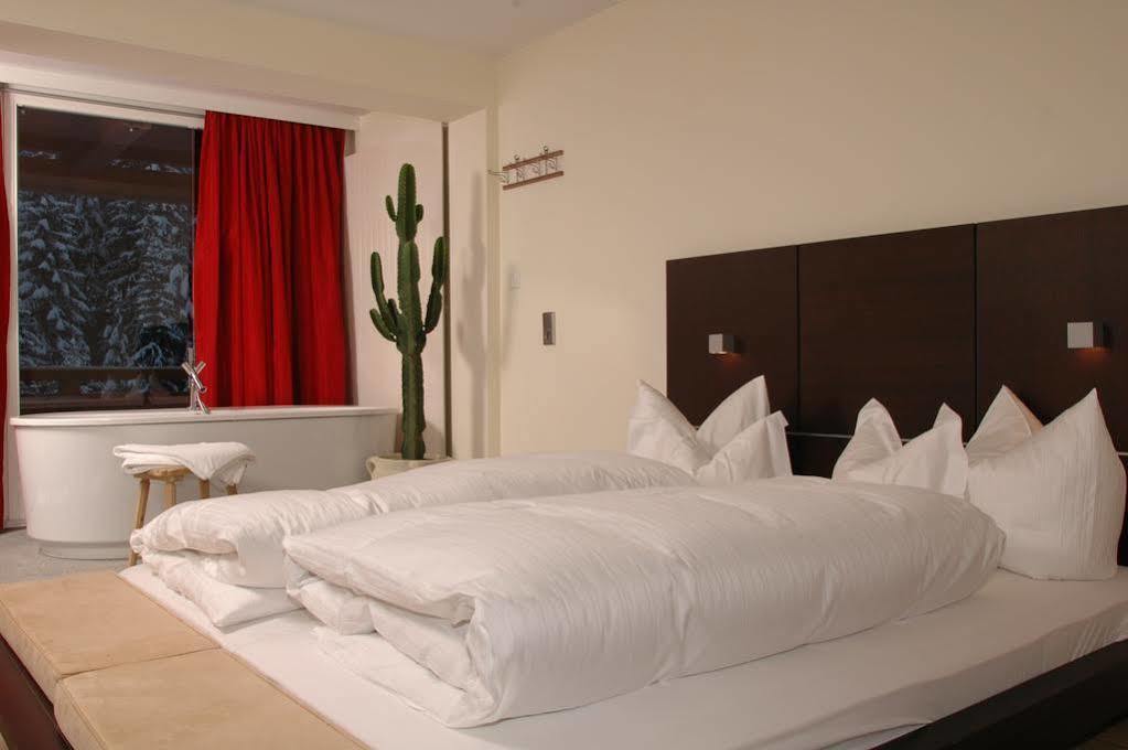 Raffl'S St. Antoner Hof Hotel ซังคท์อันทอนอัมอาร์ลแบร์ก ภายนอก รูปภาพ